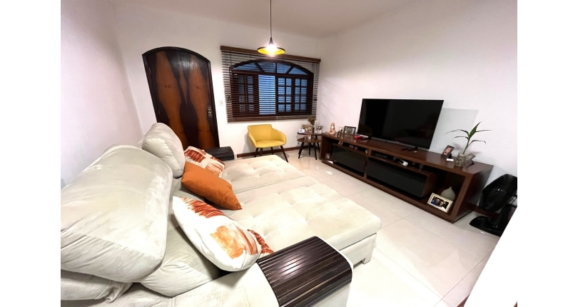 Belíssimo Sobrado à venda no Bairro do Conjunto Residencial Vista Verde 