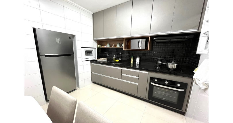 Belíssimo Sobrado à venda no Bairro do Conjunto Residencial Vista Verde 