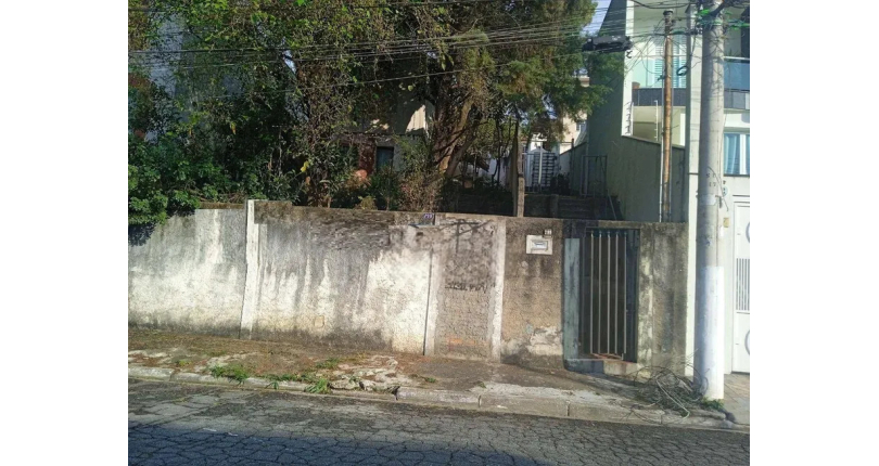 Terreno à venda no Bairro do Parque São Domingos na Rua Dona Herminda Borba Attuy