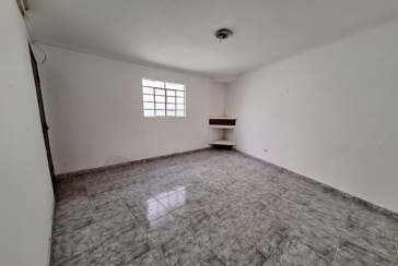 Oportunidade de Casa à venda no Bairro da Freguesia do Ó na Avenida Paula Ferreira