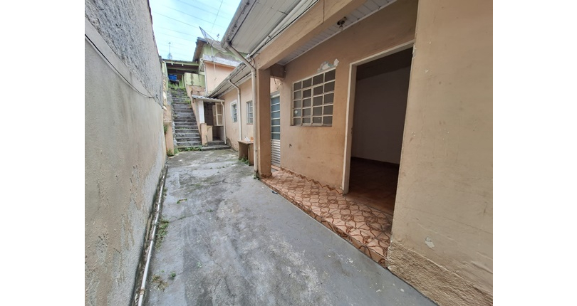 Oportunidade de Casa à venda no Bairro da Freguesia do Ó na Avenida Paula Ferreira