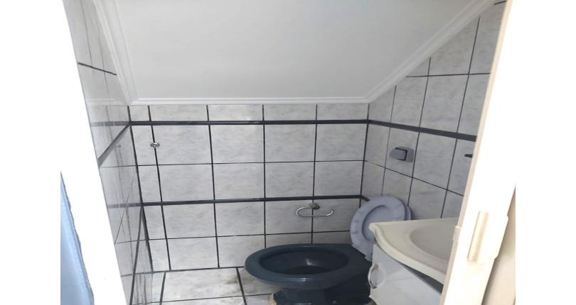 Sobrado à venda no Bairro da Vila Pereira Cerca na Rua Santa Romana,