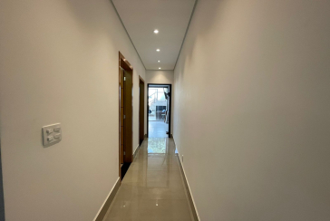 Lindo Sobrado à venda de Alto Padrão no Bairro do City Recanto Anastácio na Rua João Ferrero Versino,