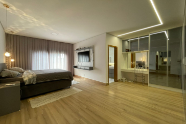 Lindo Sobrado à venda de Alto Padrão no Bairro do City Recanto Anastácio na Rua João Ferrero Versino,