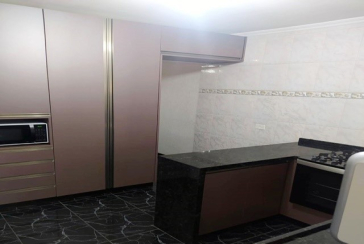 Sobrado à venda no Bairro da Vila Nova Parada na Rua Ângelo Gayoto