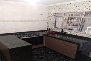 Sobrado à venda no Bairro da Vila Nova Parada na Rua Ângelo Gayoto