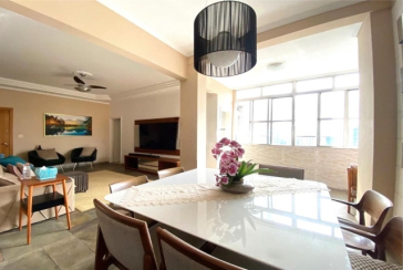 Apartamento à venda em São Vicente no Bairro de Itararé na Rua Onze de Junho 357