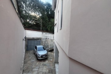 Bom Sobrado à venda no Bairro do Parque São Domingos na Rua Pedro Sernagiotti