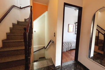 Bom Sobrado à venda no Bairro do Parque São Domingos na Rua Pedro Sernagiotti