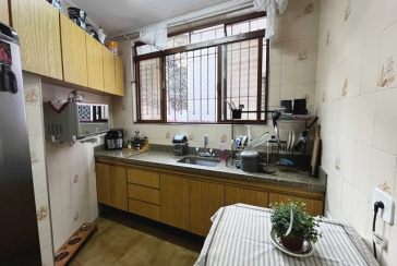 Bom Sobrado à venda no Bairro do Parque São Domingos na Rua Pedro Sernagiotti