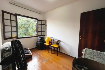 Bom Sobrado à venda no Bairro do Parque São Domingos na Rua Pedro Sernagiotti