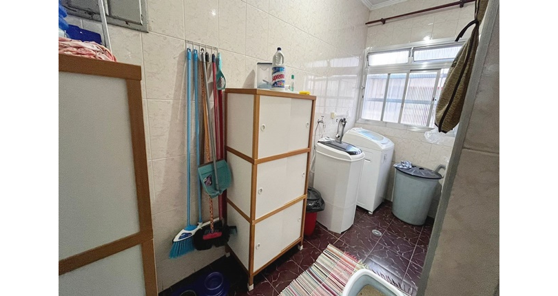 Bom Sobrado à venda no Bairro do Parque São Domingos na Rua Pedro Sernagiotti