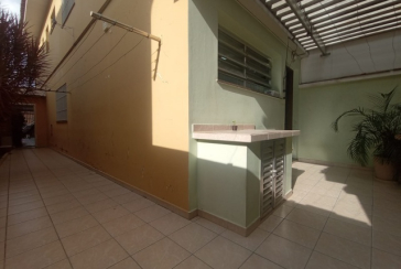 Bom Sobrado à venda no Bairro da Vila Jaguará na Rua Artur Orlando,