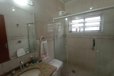 Bom Sobrado à venda no Bairro da Vila Jaguará na Rua Artur Orlando,