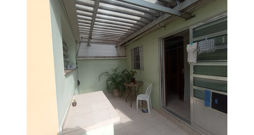 Bom Sobrado à venda no Bairro da Vila Jaguará na Rua Artur Orlando,