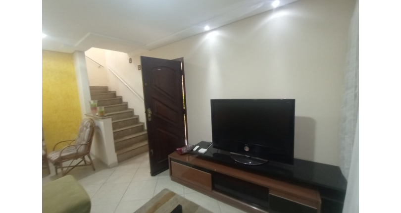 Bom Sobrado à venda no Bairro da Vila Jaguará na Rua Artur Orlando,