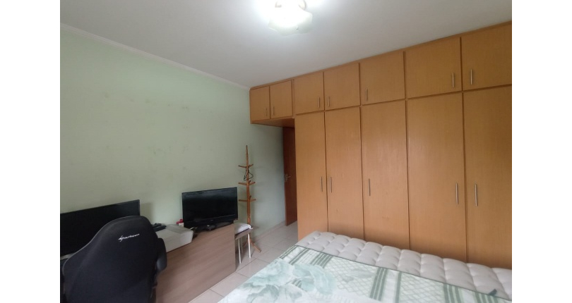 Bom Sobrado à venda no Bairro da Vila Jaguará na Rua Artur Orlando,