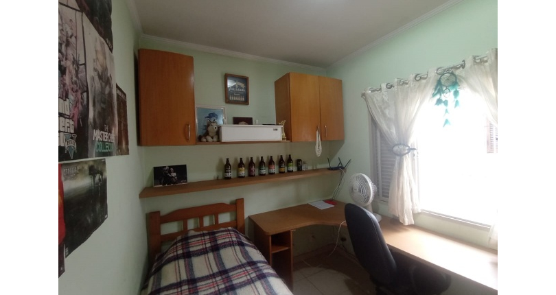 Bom Sobrado à venda no Bairro da Vila Jaguará na Rua Artur Orlando,