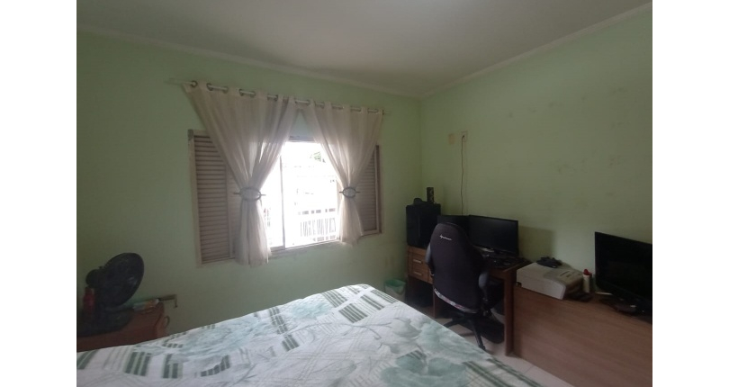 Bom Sobrado à venda no Bairro da Vila Jaguará na Rua Artur Orlando,