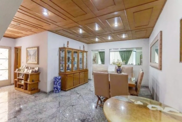 Casa à venda no Bairro da Vila Romana na Rua Vespasiano