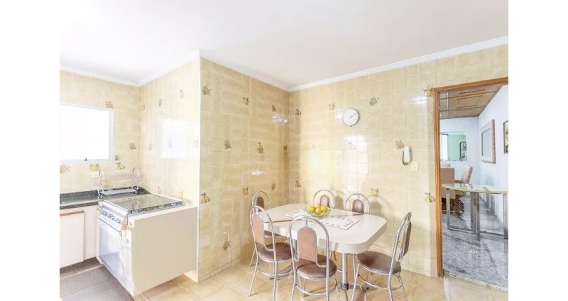 Casa à venda no Bairro da Vila Romana na Rua Vespasiano