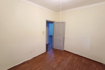 Casa para renda à venda no Bairro do Jardim Santo Elias na Rua Benedito da Fonseca Rondon