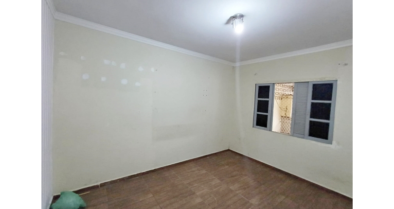 Casa para renda à venda no Bairro do Jardim Santo Elias na Rua Benedito da Fonseca Rondon