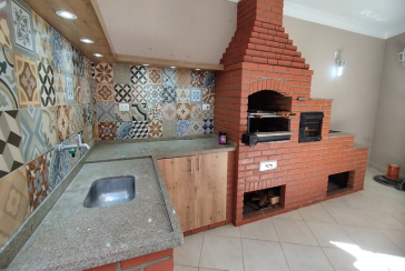 Belo Sobrado à venda no Bairro do Jardim Marisa na Rua José de Souza Ferreira