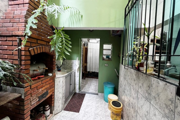 Belo Sobrado à venda no Bairro da Vila Boaçava na Rua Ribeirão Vermelho,