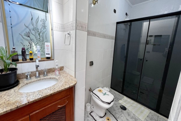 Belo Sobrado à venda no Bairro da Vila Boaçava na Rua Ribeirão Vermelho,