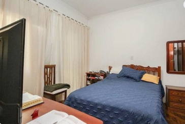 Casa Térrea à venda no Bairro do Parque São Domingos na Avenida General Charles de Gaulle