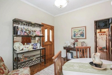 Casa Térrea à venda no Bairro do Parque São Domingos na Avenida General Charles de Gaulle