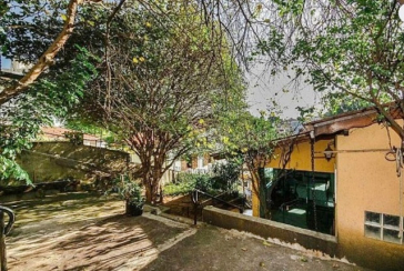 Casa Térrea à venda no Bairro do Parque São Domingos na Avenida General Charles de Gaulle