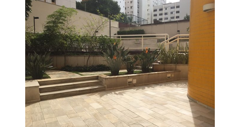 Apartamento à venda no Bairro das Perdizes na Rua Caiubi 1188, no Condomínio Edifício Miro