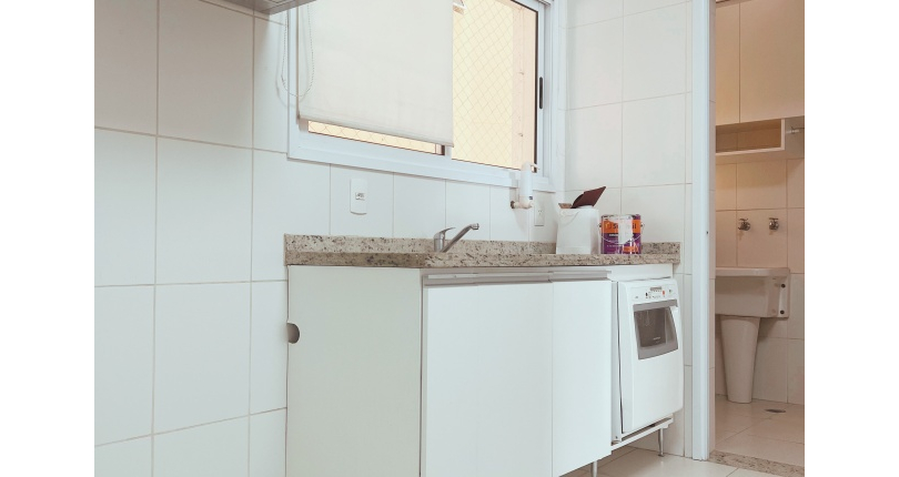 Apartamento à venda no Bairro das Perdizes na Rua Caiubi 1188, no Condomínio Edifício Miro