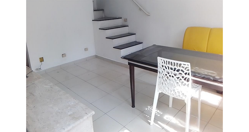 Casa à venda no Bairro da Vila Chica Luisa na Rua Antônio Cardoso Nogueira