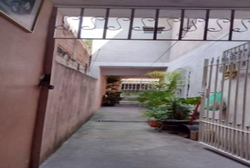 Sobrado à venda no Bairro do Conjunto Habitacional Turística na Rua Duse Naccarati