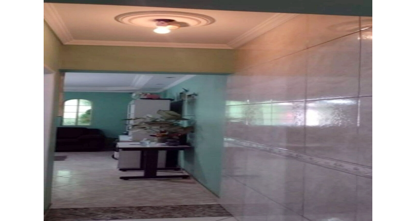 Sobrado à venda no Bairro do Conjunto Habitacional Turística na Rua Duse Naccarati