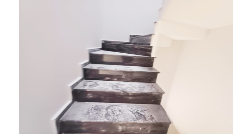 Sobrado novo à Venda no Bairro do Parque Maria Domitila na Rua José Teodoro Vieira,