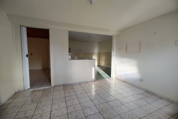 Casa à venda no Bairro do Jardim Regina na Rua Doutor André Peggion