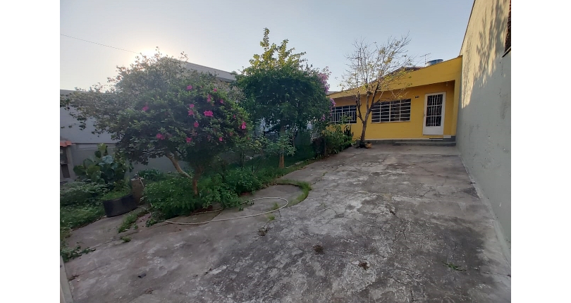 Casa à venda no Bairro do Jardim Regina na Rua Doutor André Peggion