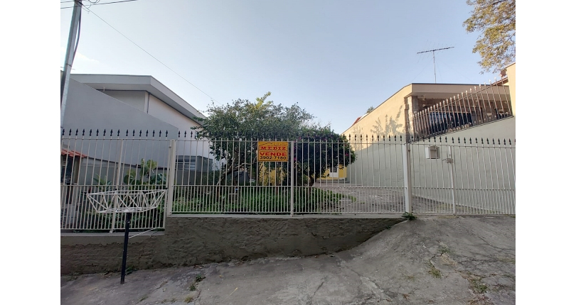 Casa à venda no Bairro do Jardim Regina na Rua Doutor André Peggion