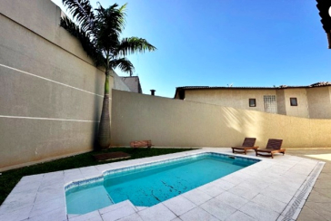 Lindo Sobrado à venda no Bairro do City América na Avenida Cardeal Motta,