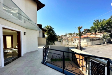 Lindo Sobrado à venda no Bairro do City América na Avenida Cardeal Motta,