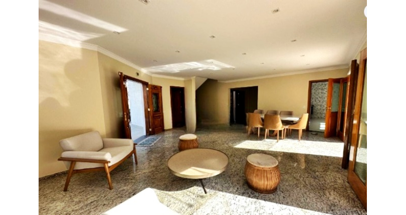 Lindo Sobrado à venda no Bairro do City América na Avenida Cardeal Motta,