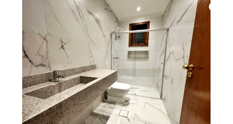 Lindo Sobrado à venda no Bairro do City América na Avenida Cardeal Motta,