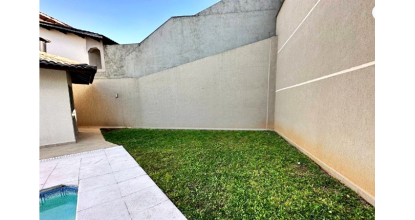 Lindo Sobrado à venda no Bairro do City América na Avenida Cardeal Motta,