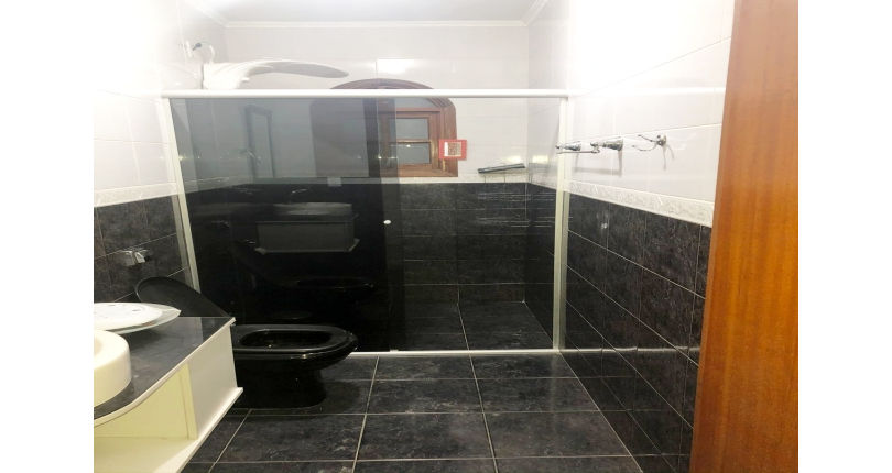  Sobrado à venda no Bairro do Conjunto Habitacional Turística na Rua Perry Salles,