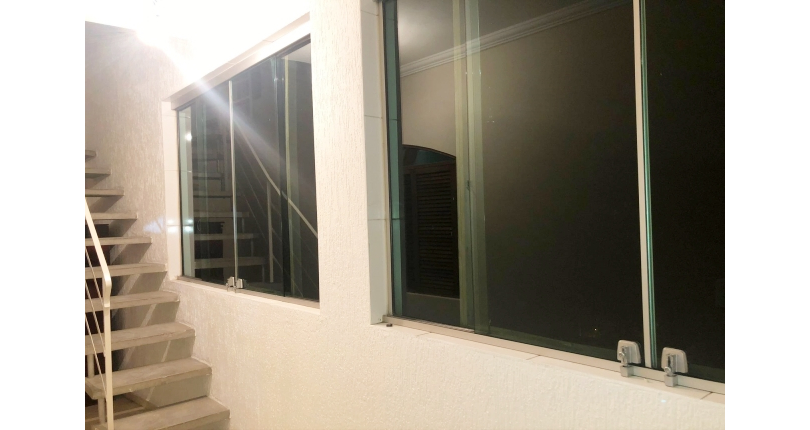  Sobrado à venda no Bairro do Conjunto Habitacional Turística na Rua Perry Salles,