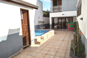 Sobrado à venda no Bairro da Vila Clarice na Rua Coronel Walter da Silva Porto,